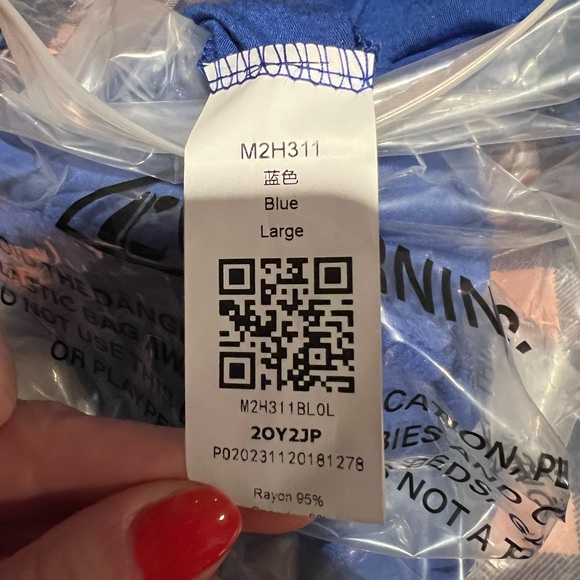 Blue short sleeve v-neck, Large - Picture 5 of 5